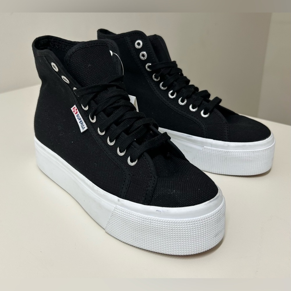 Men’s 7 Women’s 8.5 Superga Platform High Top Vulcanized Natural Rubber Sneakers